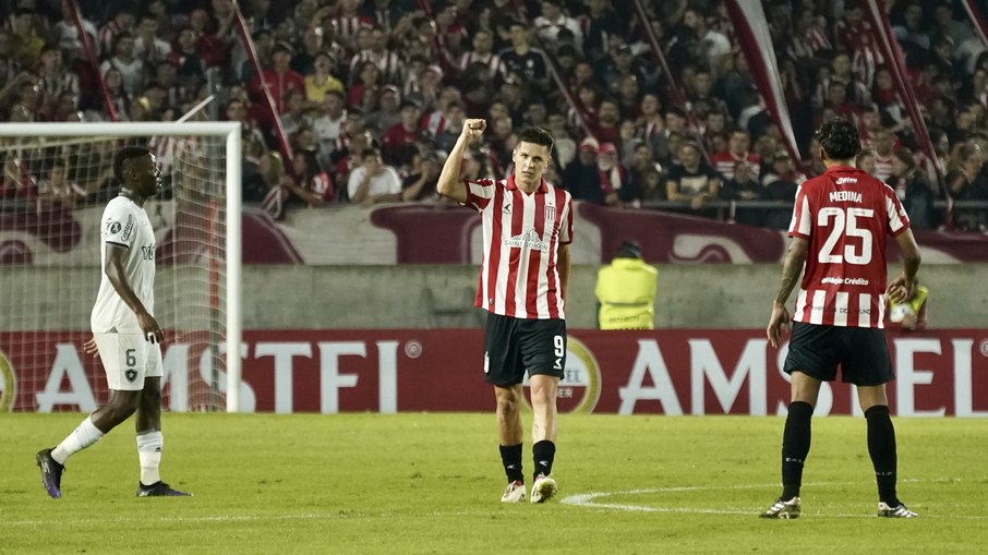 Estudiantes vence o Botafogo por 1 a 0, na Libertadores Estudiantes vence o Botafogo por 1 a 0, na Libertadores