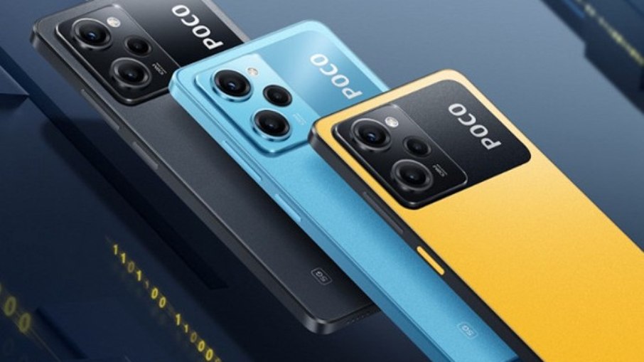 Smartphone Poco X5 Pro nas cores preto, azul e amarelo 