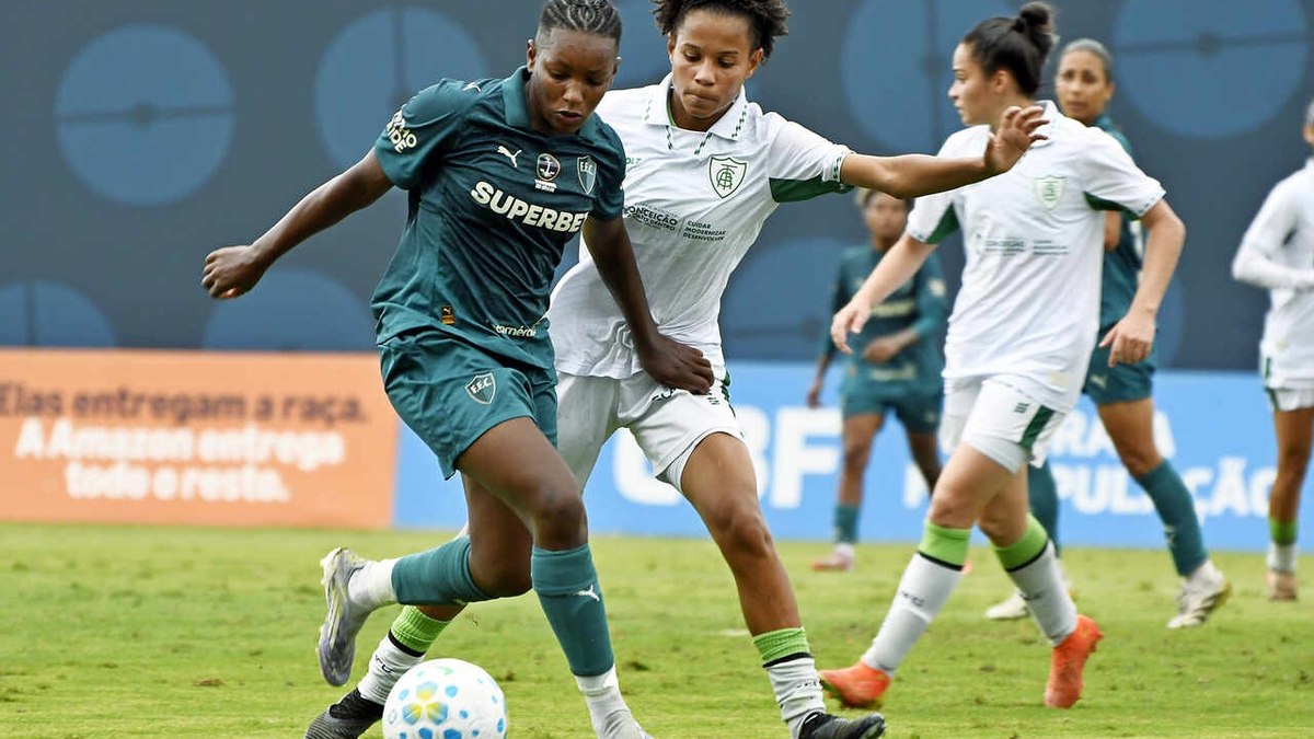 Fluminense Goleia América-MG por 4 a 1 e Salta para o G6 no Brasileirão Feminino