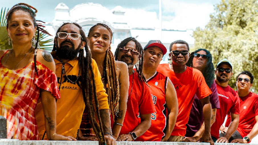 Alma Roots lança 'Agarradinho' e celebra o tradicional reggae de salão Alma Roots lança 'Agarradinho' e celebra o tradicional reggae de salão