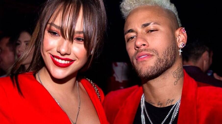 Neymar acende suspeitas de namoro com atriz americana