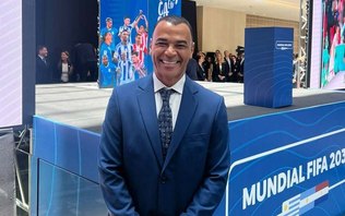 Cafu elogia Ancelotti, mas pede técnico brasileiro na Seleção