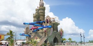 Turistas de cruzeiro morrem afogados em resort milionário