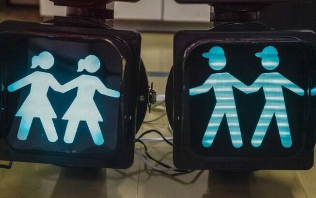 Os semáforos com casais homoafetivos são uma iniciativa da Prefeitura de SP e da Secretaria de Mobilidade e Transportes