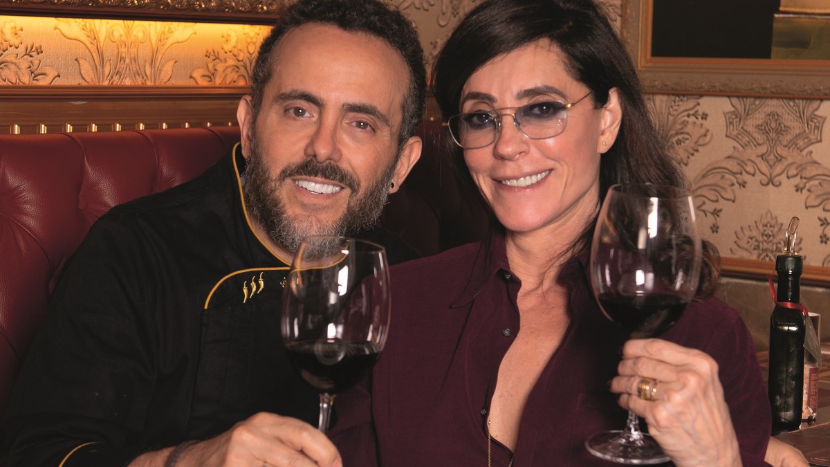 Livro traz receitas que fizeram do Paris 6 point do teatro de SP