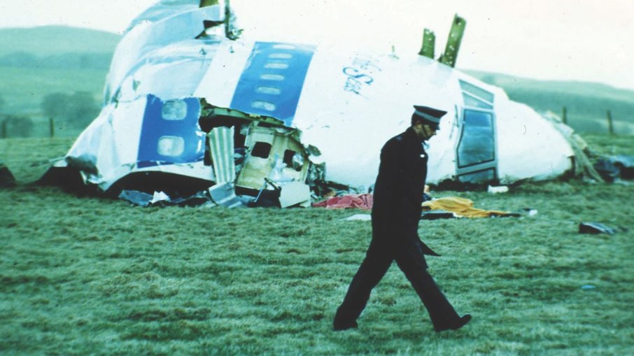 Suspeito de fabricar explosivos que explodiu avião escocês anos em 1988