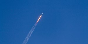 Israel diz ter bombardeado local de produção de armamentos do Irã
