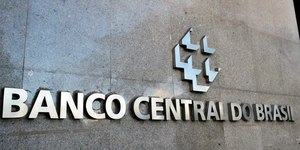 Banco Central sobe Selic a 15%; maior desde 2006