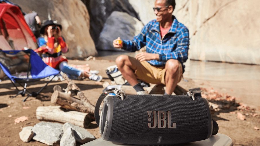 Caixas de som da JBL estão em oferta no site da Amazon Caixas de som da JBL estão em oferta no site da Amazon