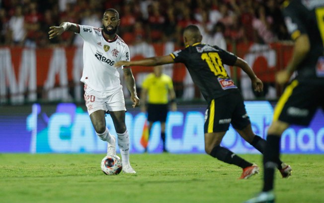 Vítor Pereira pode ter reforços para o jogo de volta da Recopa