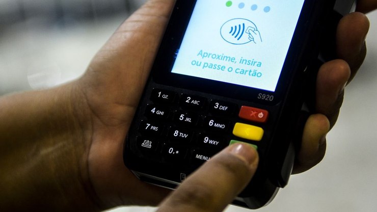 Quem ganha mais com os pontos do cartão: você ou o banco?