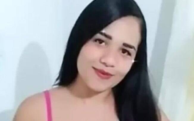 Larissa Pereira do Nascimento, de 22 anos, foi atacada por namorado João Paulo, de 23 anos, com taco de beisebol