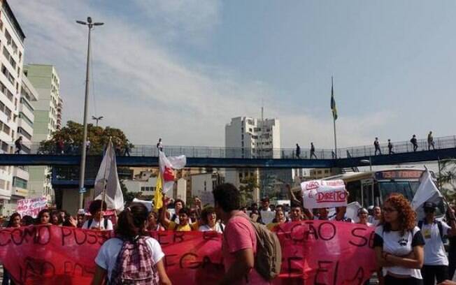 Protesto no Rio de Janeiro foi motivado pela suspensão do passe livre estudantil a alunos de colégios federais