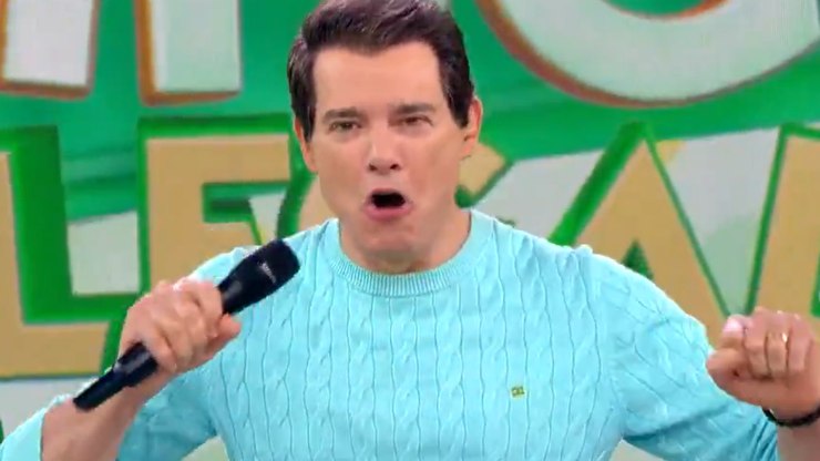 Passa ou Repassa passa por situação estranha ao vivo