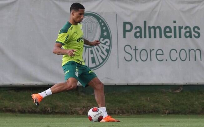 Murilo vê Palmeiras 'mais cascudo com finais' para duelo com São Paulo no Paulistão