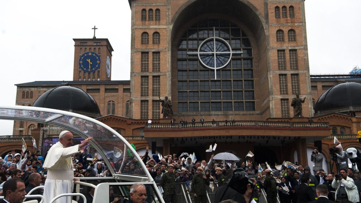 Lula e Papa Francisco: paz, combate à pobreza e proteção da