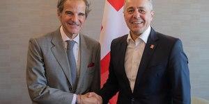 Diretor da Agência Nuclear da ONU participa de reunião na Suíça