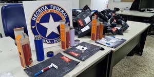 RJ: mais de 10kg de cocaína em potes de creatina são apreendidos