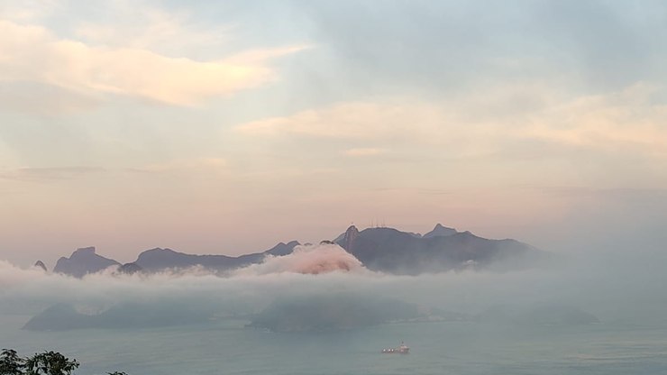 Calor volta ao Rio, mas com tempo fechado e sem previsão de chuva
