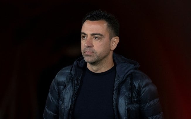 Xavi, técnico do Barcelona, durante a partida de LaLiga fora de casa contra o Almería, em 16 de maio de 2024