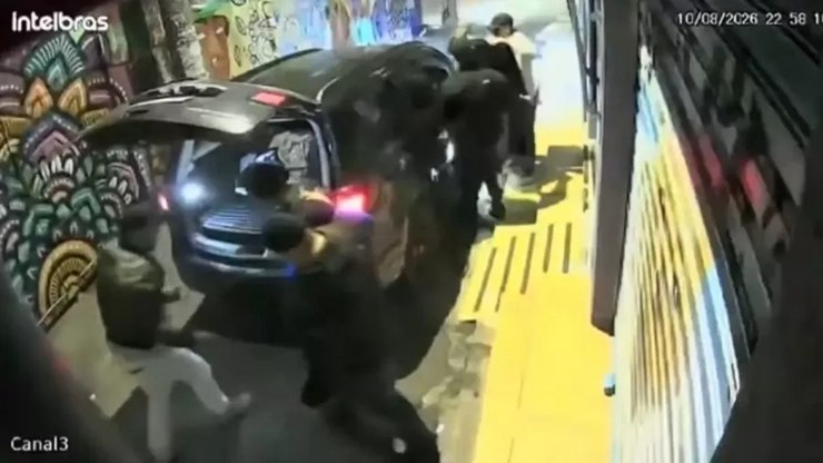 Desabamento na zona leste: Polícia faz buscas em SP e Guarujá