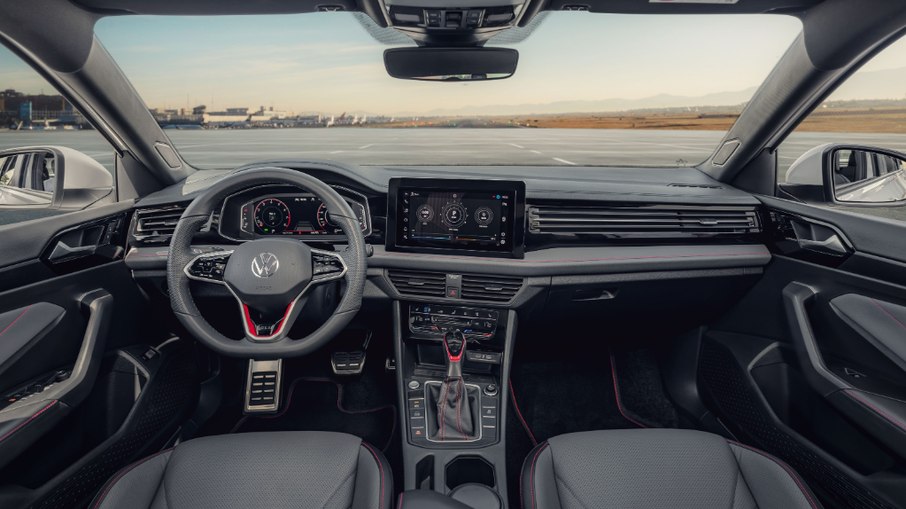 Interior do Volkswagen Jetta GLI 2026 Interior do Volkswagen Jetta GLI 2026