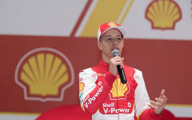 O piloto brasileiro Gianluca Petecof tem 15 anos e entrou para a academia da Ferrari para jovens