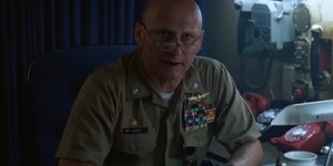 Morre James Tolkan, ator de "De Volta para o Futuro", aos 94 anos