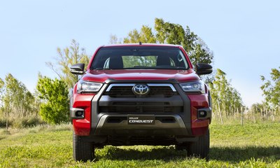 Nova Toyota Hilux ganhará motorização híbrida no fim desta década