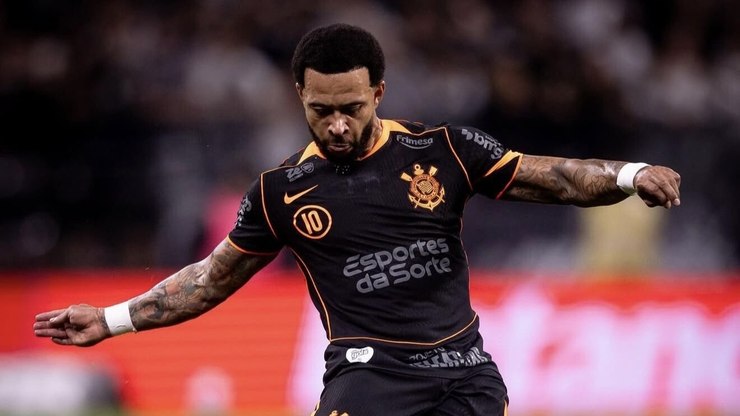 "Vexame": saída de Memphis no Corinthians repercute no exterior