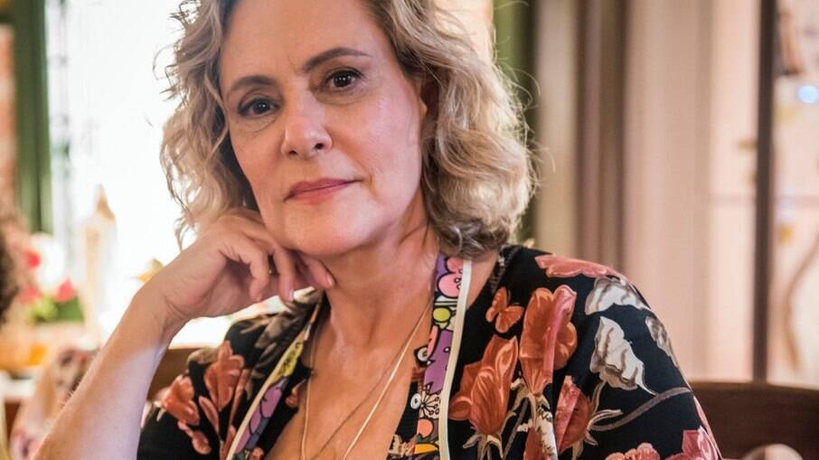 Elizabeth Savalla é demitida da Globo