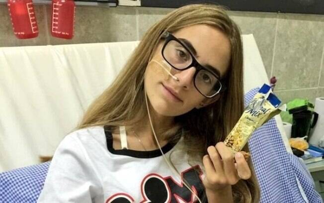 Internada por conta da anorexia, a argentina enfrentou um problema com o seu tubo de alimentação e ficou sem respirar