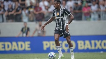 Grêmio encaminha a contratação de Edenílson, do Atlético-MG