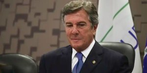 Ex-presidente Fernando Collor é preso por condenação na Lava Jato