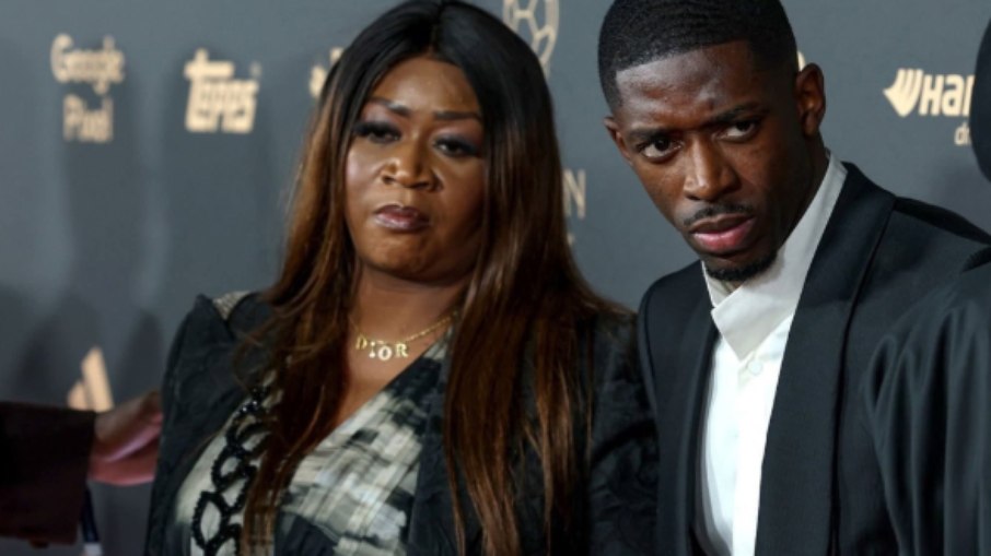 Dembélé e sua mãe, Fatimata Dembélé Dembélé e sua mãe, Fatimata Dembélé