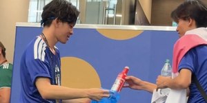 Japonesas perguntam se homens podem limpar a casa como estádios