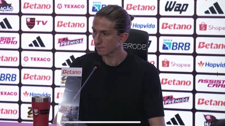 Filipe Luís explica posicionamento de Paquetá: "Não é ponta"