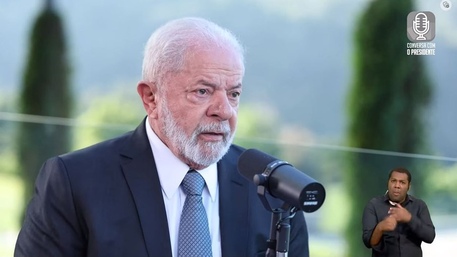 Lula fala ao Conversa com Presidente direto das Cataratas do Iguaçu