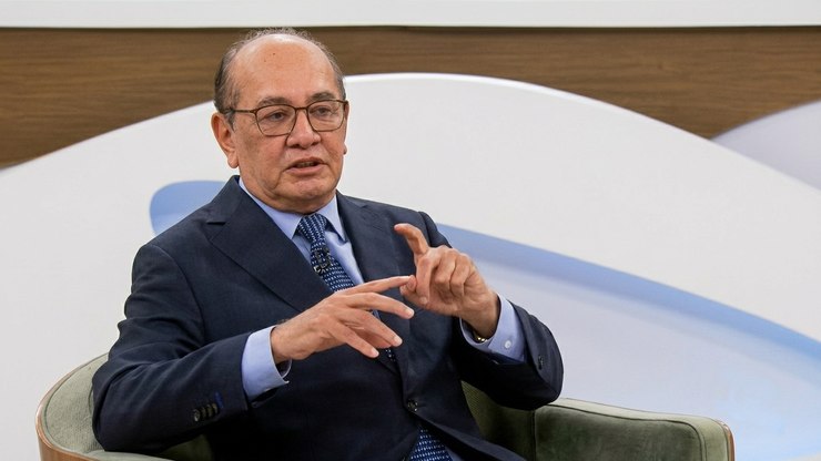 A primeira casa de Gilmar Mendes é o STF. A segunda é o estúdio