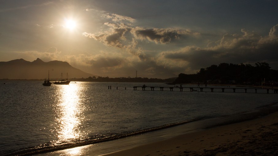 Praias da Boda da Barra e do Cemitério - Rio das Ostras (RJ)
