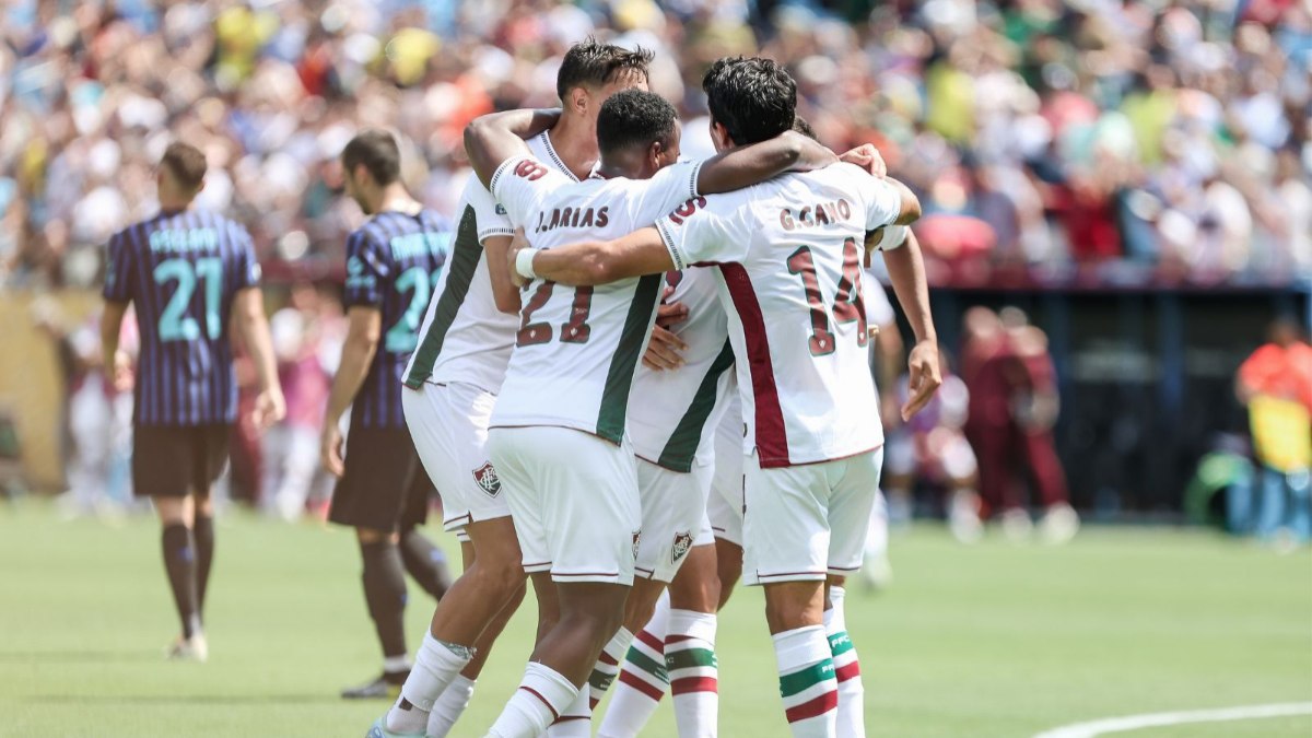 Web vai a loucura com vitória gigante do Fluminense