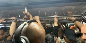 Trem descarrila na Linha 9-Esmeralda e reduz circulação em SP
