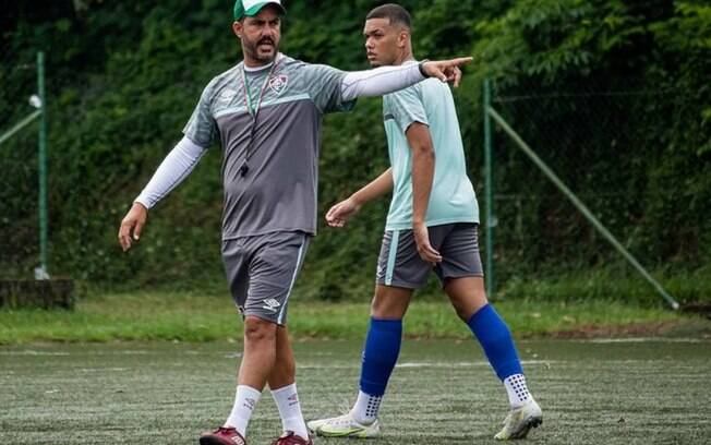 Técnico do sub-17, Daniel Pinheiro fala de relação com o Fluminense e projeta: 'Conquistas e revelações'