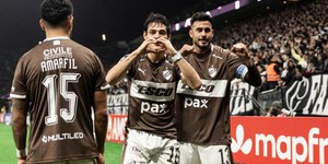 Corinthians sofre com falhas e é derrotado em casa pelo Platense