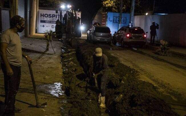 Hospital de Campanha de São Gonçalo: ainda em obras no entorno na última quarta-feira à noite