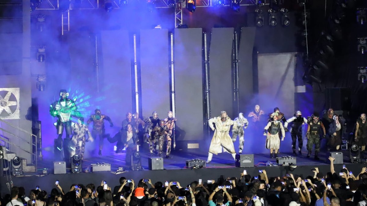 Show de abertura na Hora do Horror 2026 do Hopi Hari