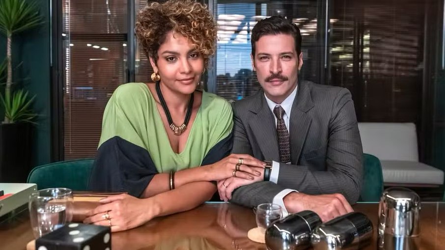 Barbara Reis e Leandro Lima vivem um casal na trama de Aguinaldo Silva Barbara Reis e Leandro Lima vivem um casal na trama de Aguinaldo Silva