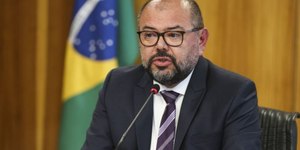 CPMI do INSS ouve ex-ministro da Previdência