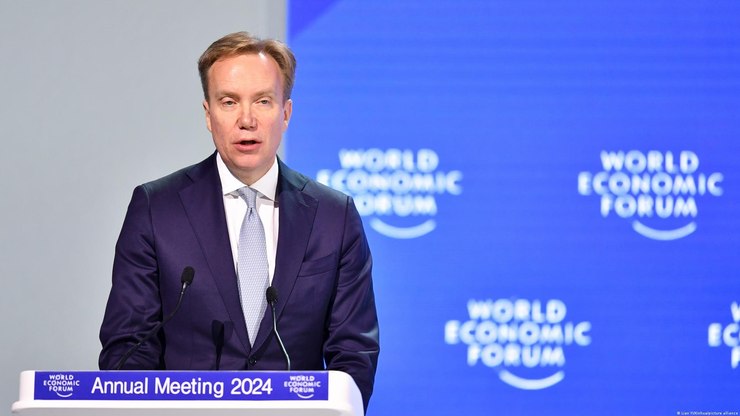 Caso Epstein: chefe do Fórum Econômico Mundial renuncia