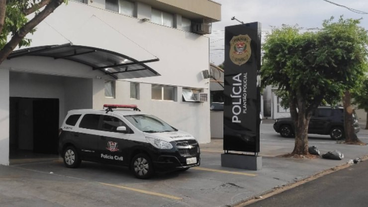 Mulher é encontrada morta&nbsp;com ferimentos na cabeça